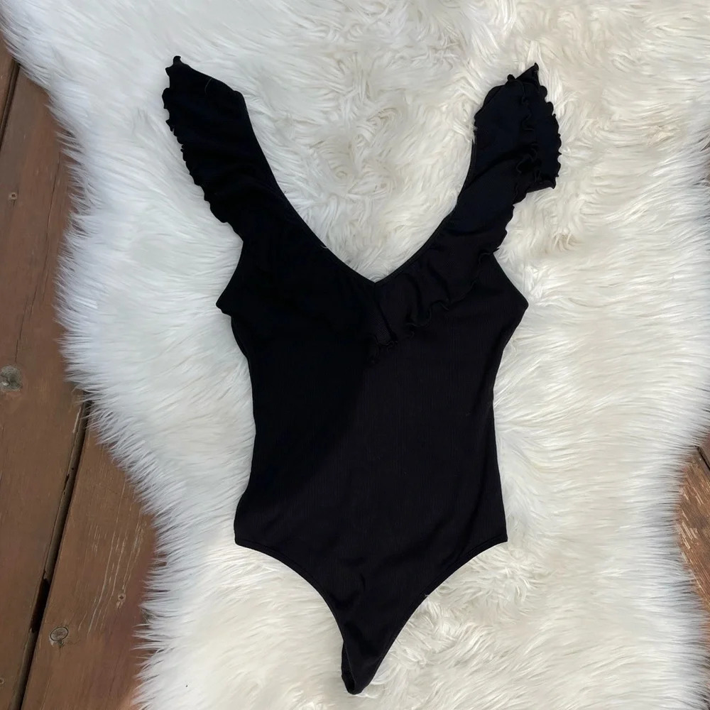 Wilfred Ribbed Ruffle Bodysuit - Picture 6 of 8